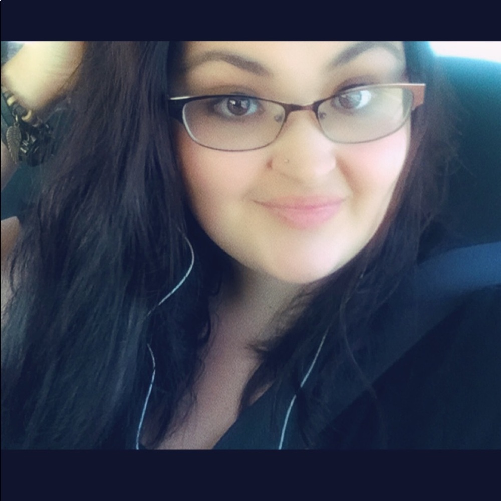 Meet your Posher, Carmen